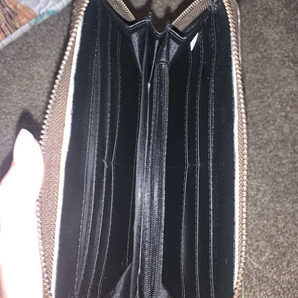 Camo Wallet - Picture 2 of 3